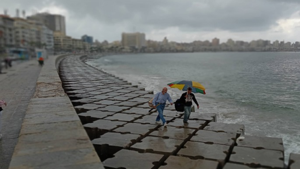 تحذير لـ 5 محافظات.. غطاء سحابي وأمطار مفاجئة تضرب البلاد خلال ساعات